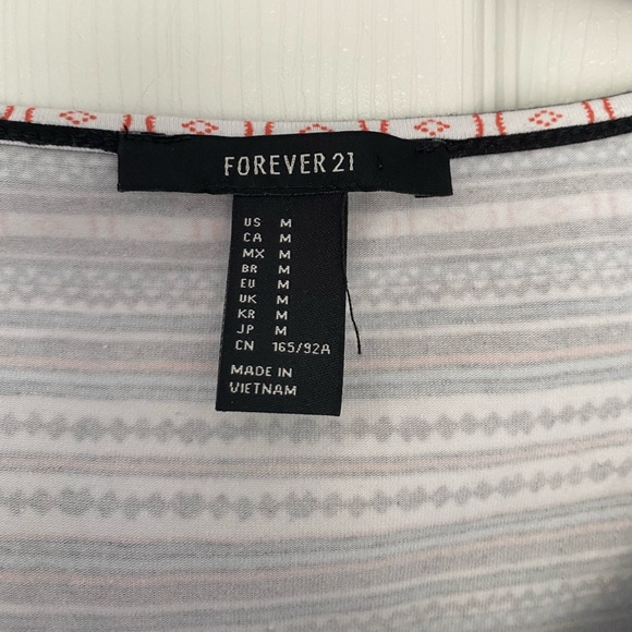 Crop Top - Picture 2 of 3